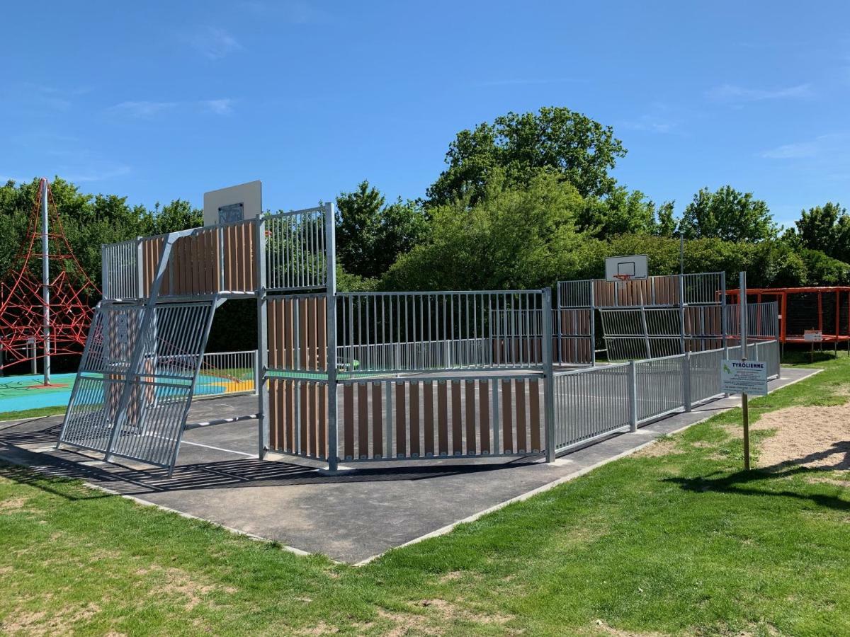 Camping Le Rouge Gorge **** 10' Puy Du Fou Saint-Laurent-sur-Sèvre Zewnętrze zdjęcie